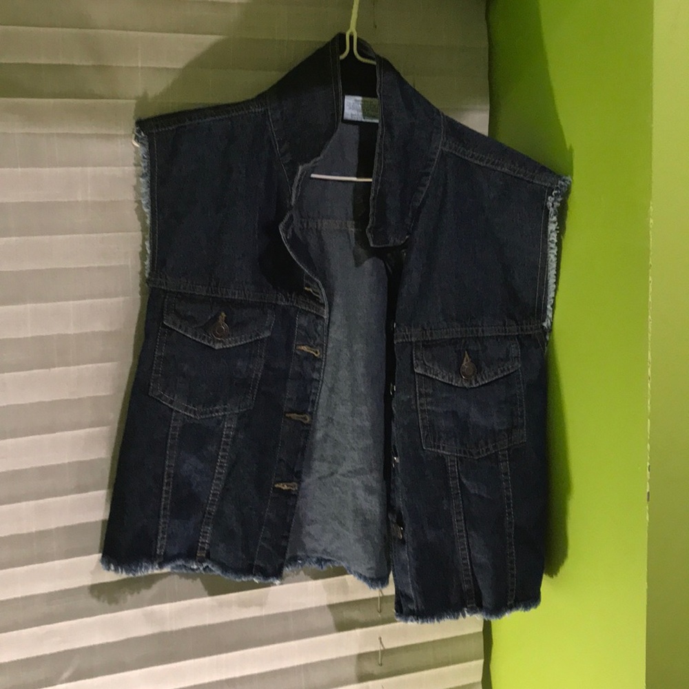 Juniors denim vest